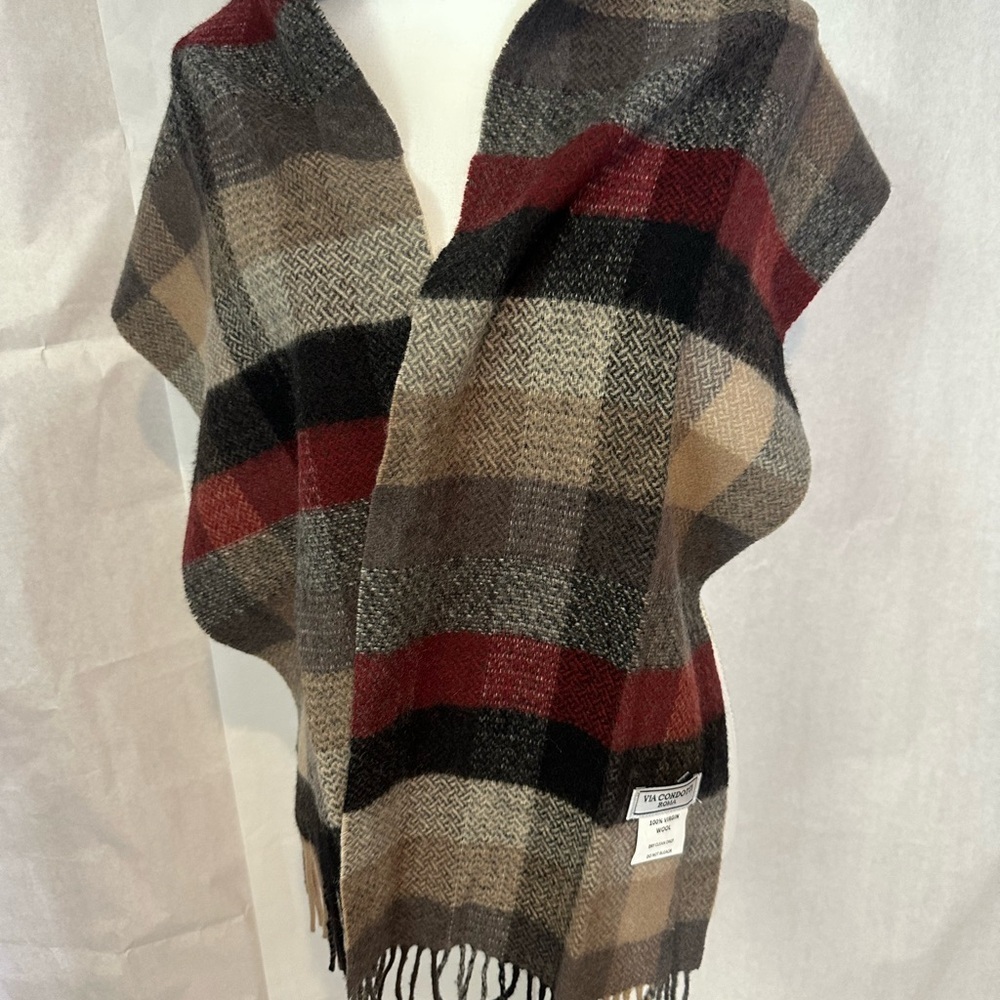 Via Condotti Wool Scarf in Black and Gray